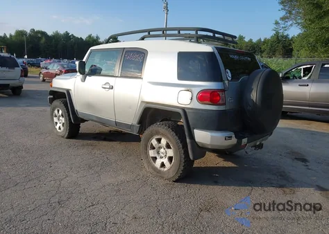 2007 Toyota Fj Cruiser from USA, damaged, VIN JTEBU11F670024170